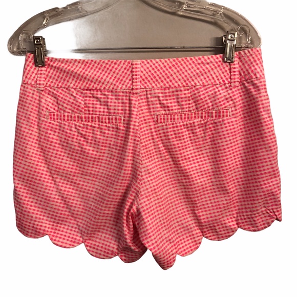 Like New Lilly Pulitzer Buttercup Scalloped Short - Picture 2 of 5